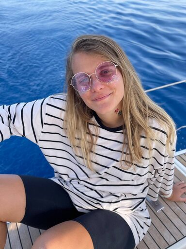 Анна Закруткина